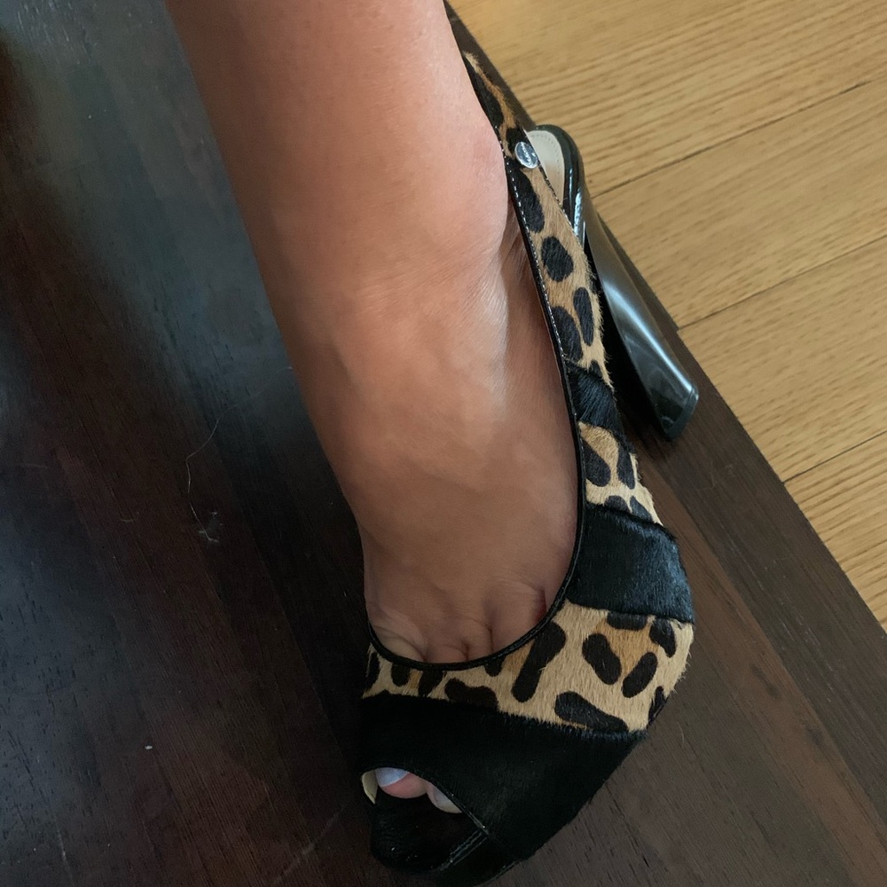 Shoes - Picture 4 of 6